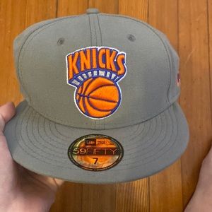 New York Knicks, size 7 fitted hat